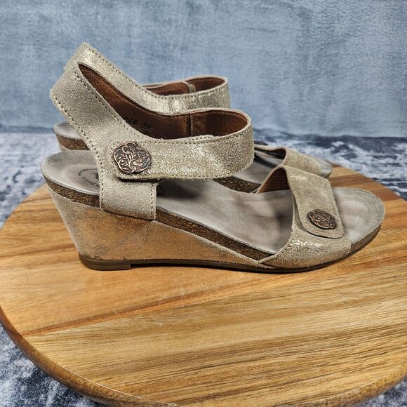 Taos Footwear Shoes - Taos Festival Sandals Womens Size 7 Beige Shimmer Leather Wedge Comfort Strappy
